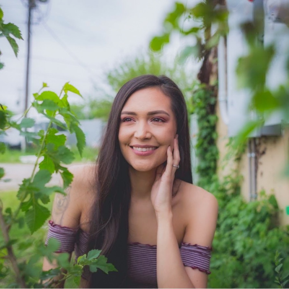 Meet your Posher, Leana Kay